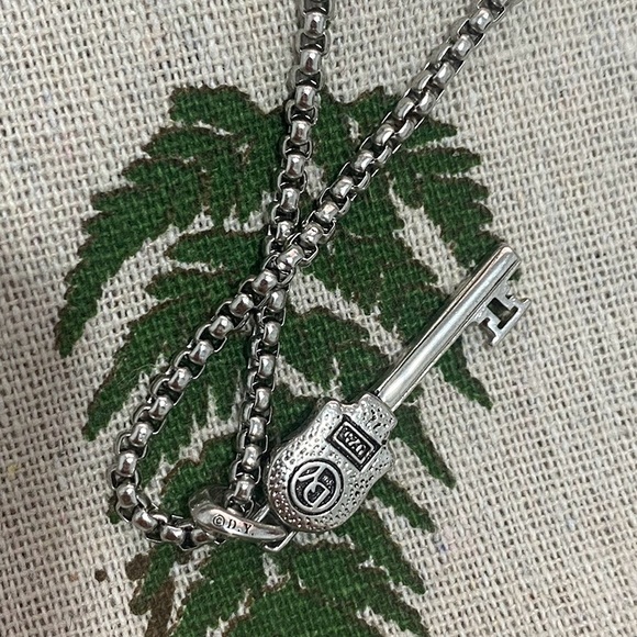 David Yurman Silver Skull Key Necklace - Picture 4 of 7